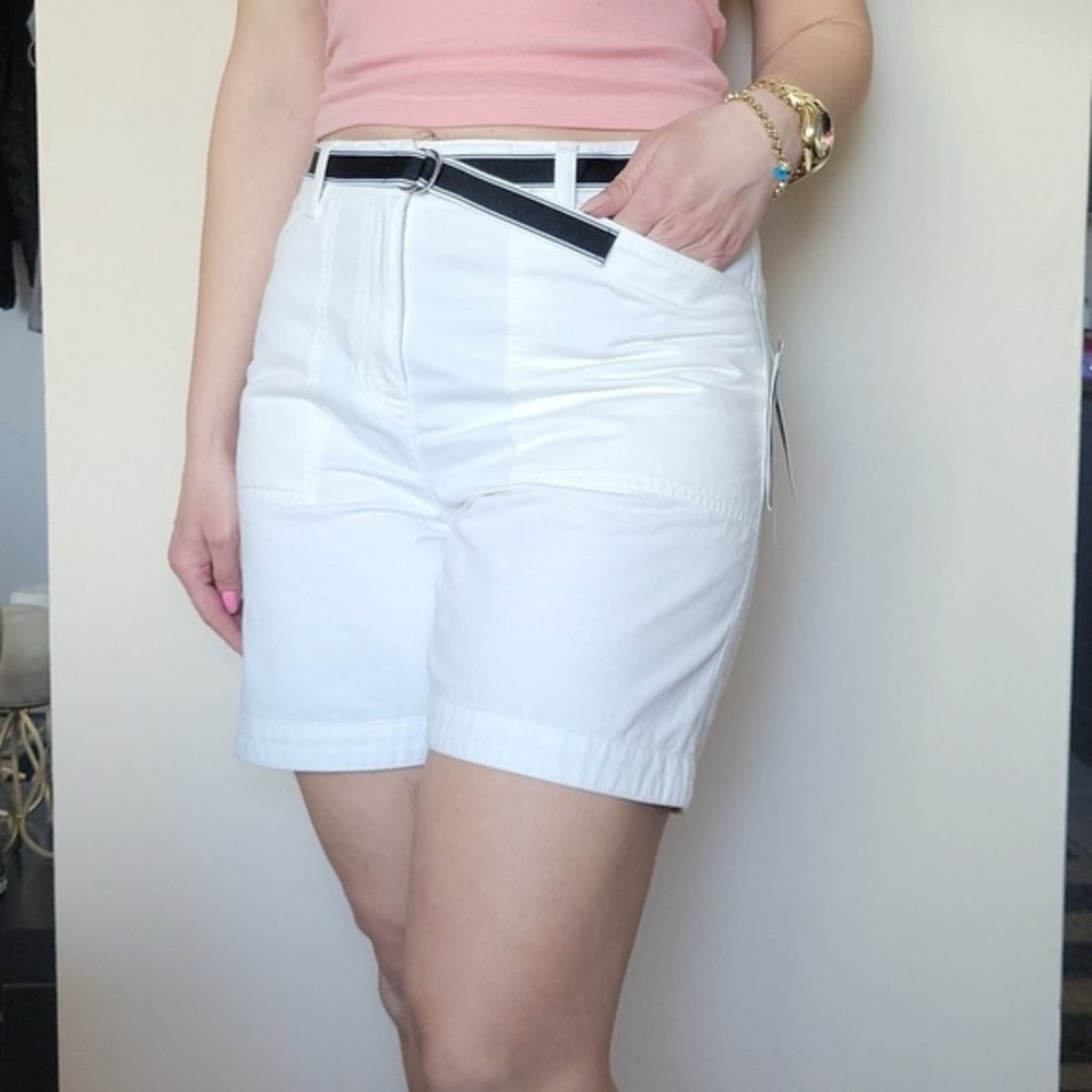 JONES NEW YORK Belted White Shorts 8